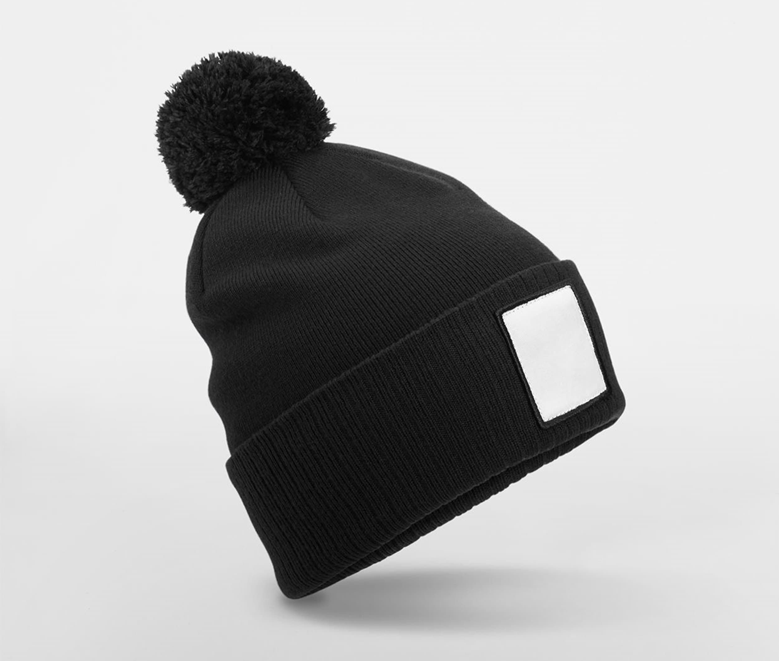 Bonnet avec pompon et patch BLACK/WHITE