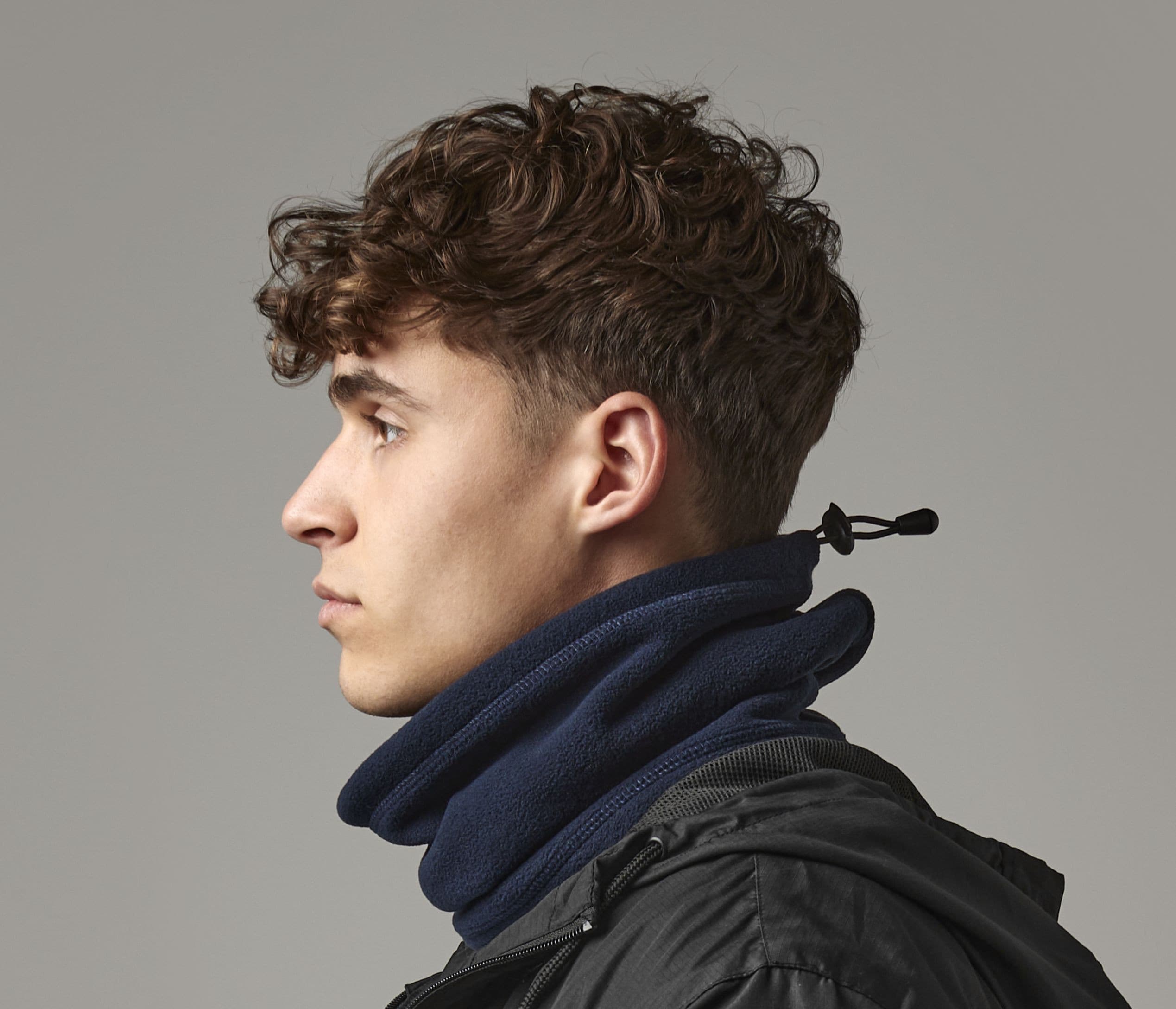 Bonnet double usage : cou et tête