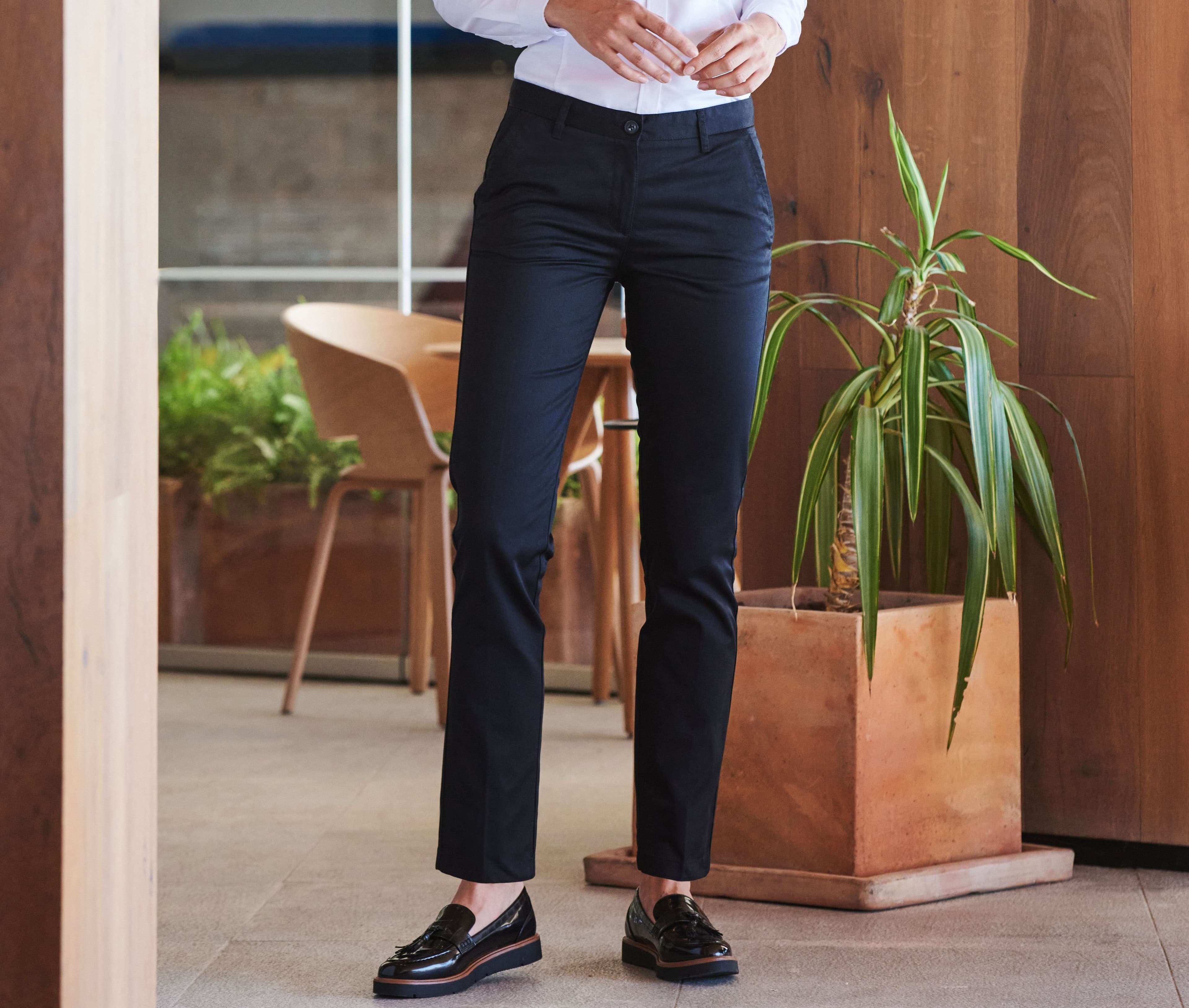 Pantalon femme chino polycoton